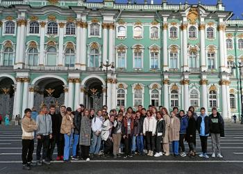 Учащиеся «ДШИ «Дизайн-центр» посетили Санкт-Петербург в рамках нацпроекта «Культура»